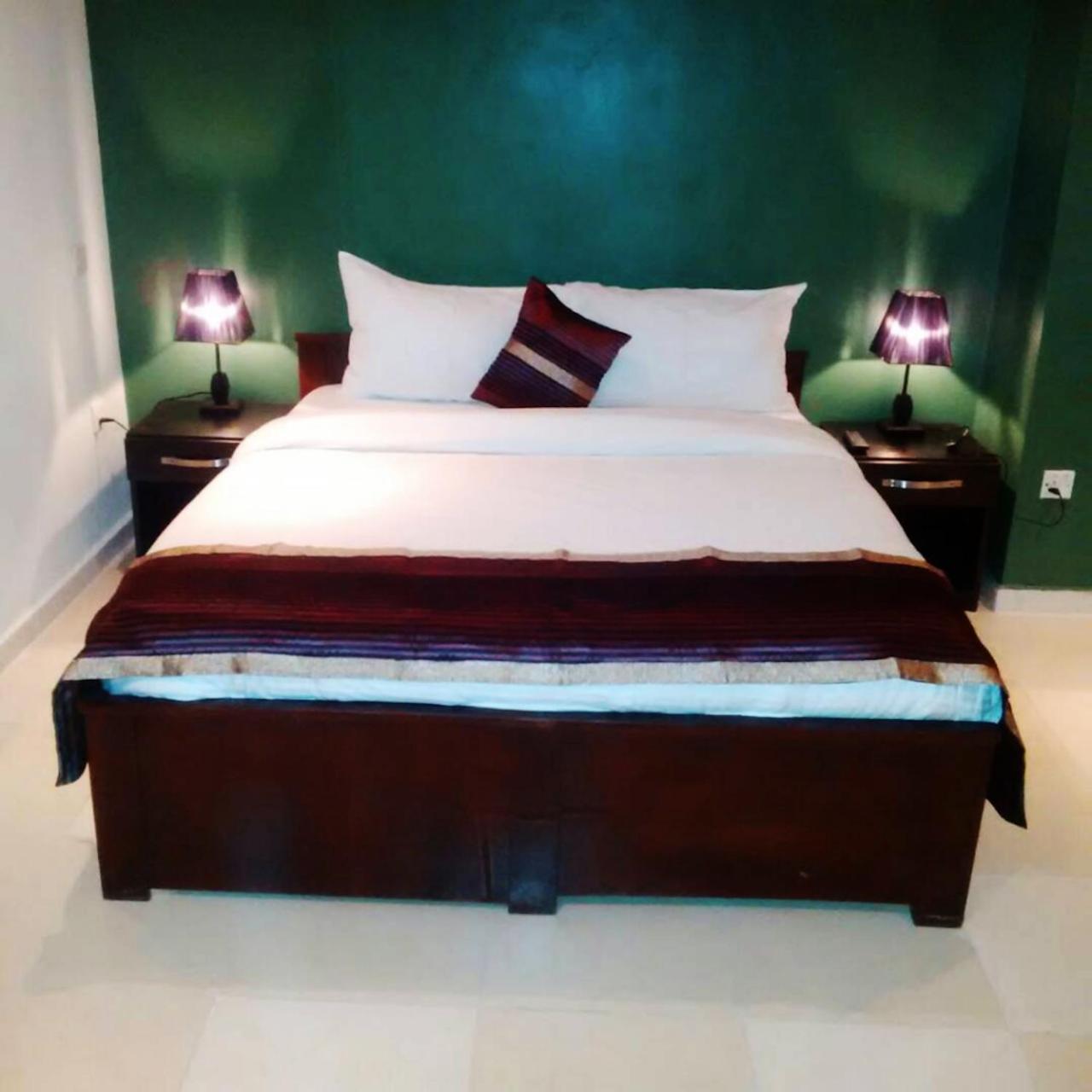 לגוס Aries Suites מראה חיצוני תמונה